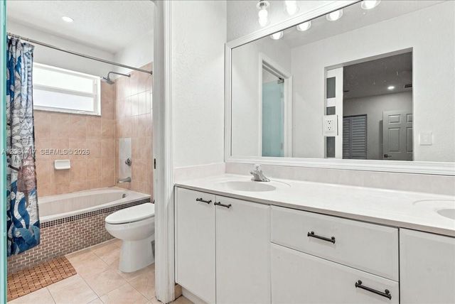 13617 SW 264th Terrace, Homestead, FL 33032