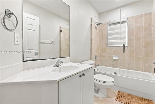 13617 SW 264th Terrace, Homestead, FL 33032