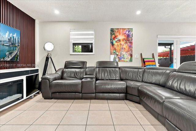 13617 SW 264th Terrace, Homestead, FL 33032