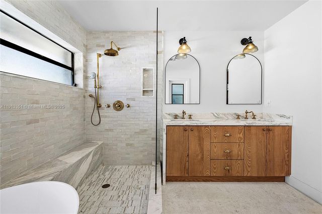 6005 Buena Vista Ct, Boca Raton, FL 33433