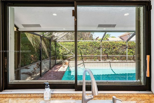 6005 Buena Vista Ct, Boca Raton, FL 33433