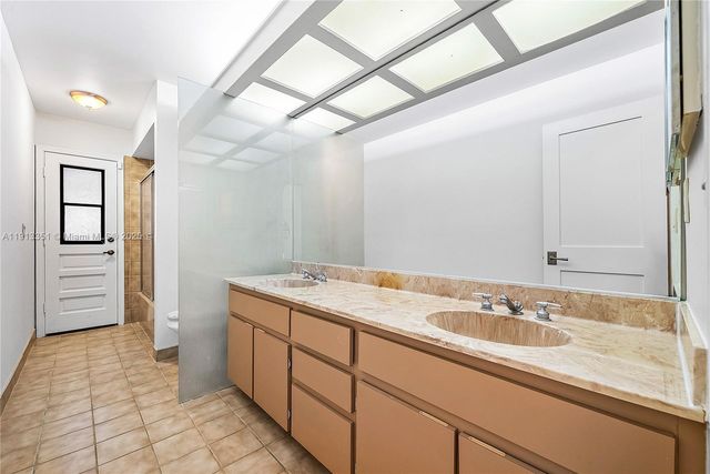 6005 Buena Vista Ct, Boca Raton, FL 33433