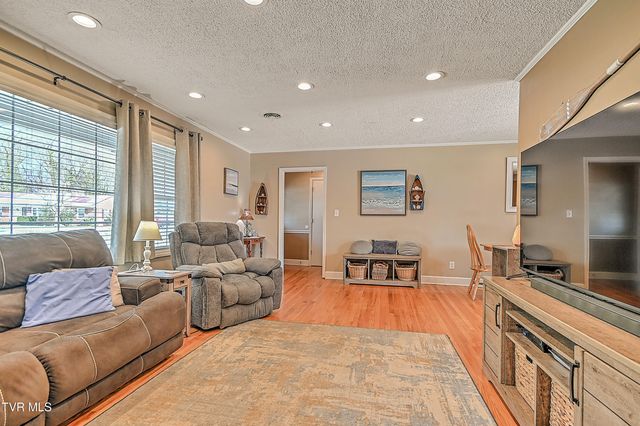 406 Circle Heights Drive, Greeneville, TN 37745