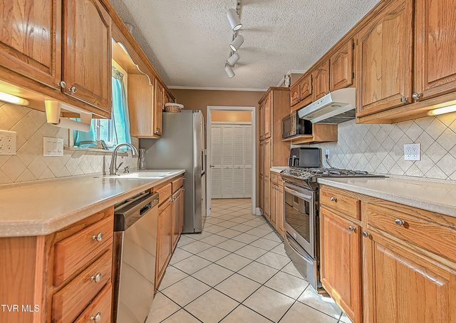 406 Circle Heights Drive, Greeneville, TN 37745