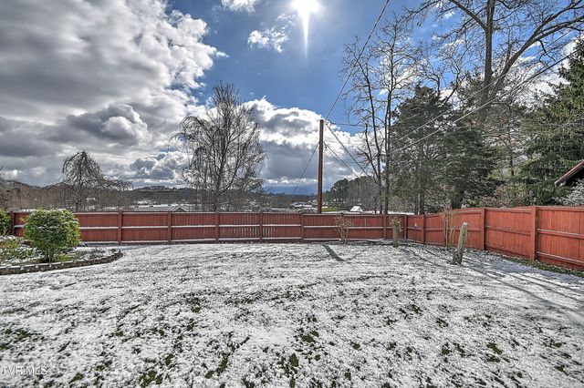 406 Circle Heights Drive, Greeneville, TN 37745