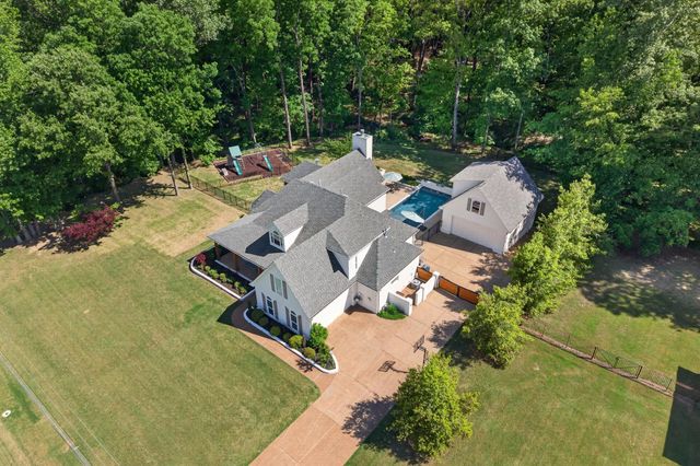 160 FAIR MEADOWS LN, Eads, TN 38028
