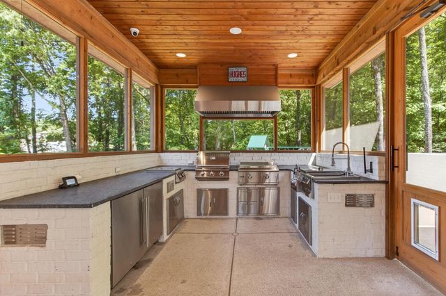 160 FAIR MEADOWS LN, Eads, TN 38028