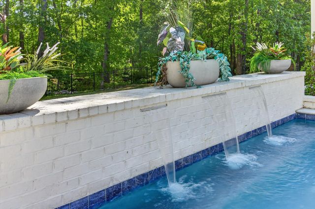 160 FAIR MEADOWS LN, Eads, TN 38028