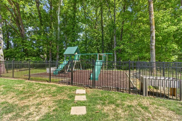 160 FAIR MEADOWS LN, Eads, TN 38028