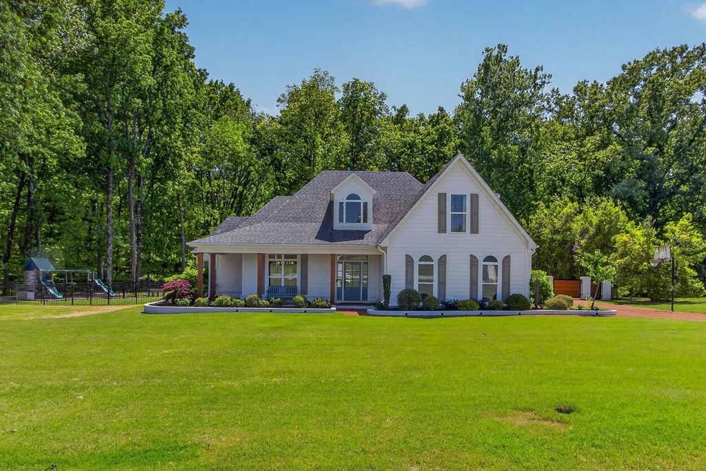 160 FAIR MEADOWS LN, Eads, TN 38028