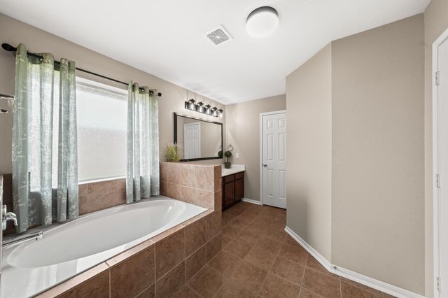 1804 Oakbranch Drive, Pearland, TX 77581