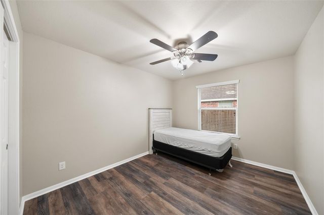 1804 Oakbranch Drive, Pearland, TX 77581