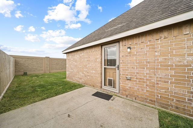 1804 Oakbranch Drive, Pearland, TX 77581