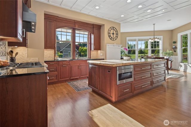 10000 NE 114th Circle, Vancouver, WA 98662