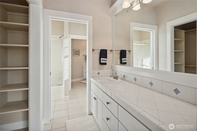 10000 NE 114th Circle, Vancouver, WA 98662