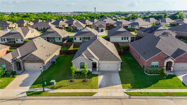 624 Fitzroy Lane, Fate, TX 75189