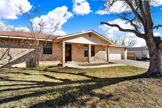 319 cardinal, New Braunfels, TX 78130