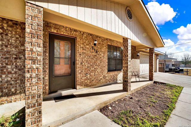 319 cardinal, New Braunfels, TX 78130