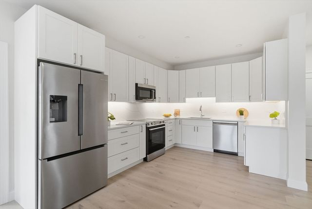 66 Tileston St 5, Everett, MA 02149