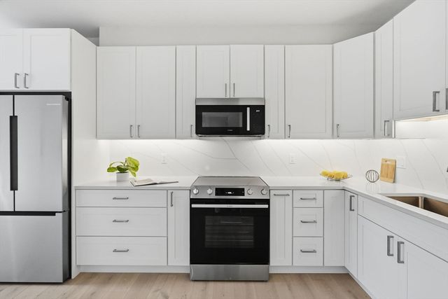 66 Tileston St 5, Everett, MA 02149