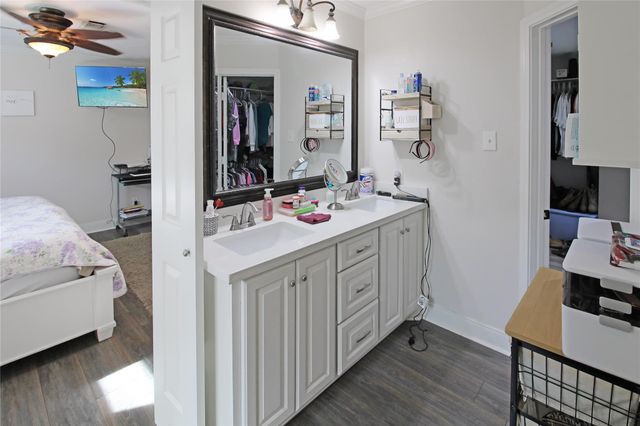 3602 Blue Wing Drive, Dickinson, TX 77539