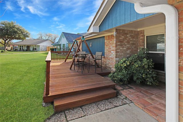 3602 Blue Wing Drive, Dickinson, TX 77539