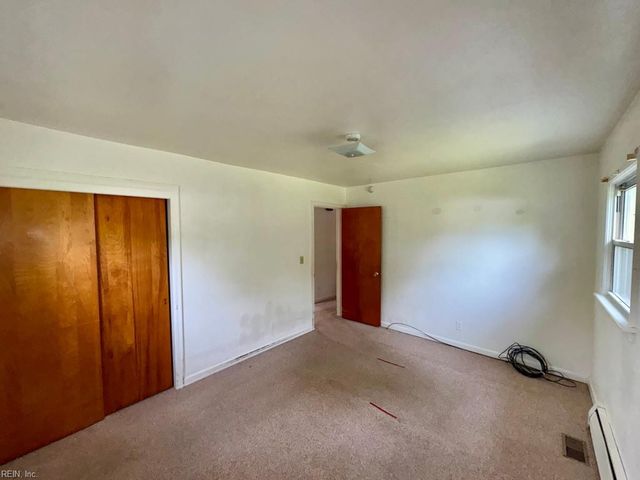 8441 Portal RD, Norfolk, VA 23503