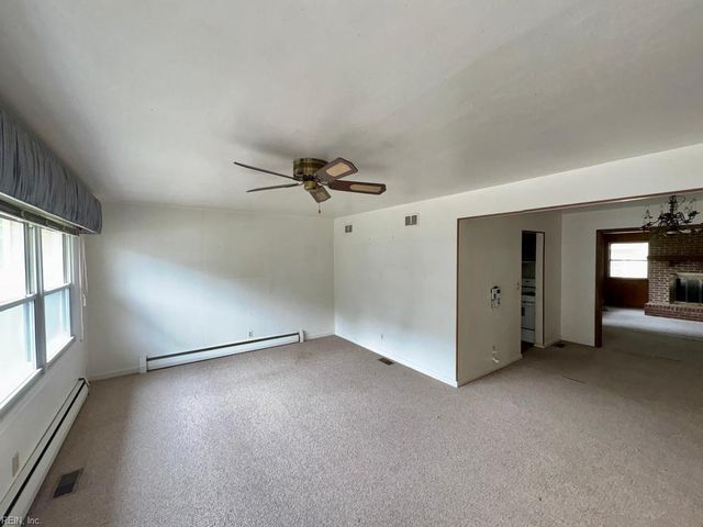 8441 Portal RD, Norfolk, VA 23503