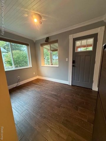 609 Elkinford Drive, White Lake, MI 48383