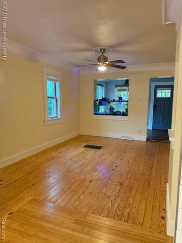 609 Elkinford Drive, White Lake, MI 48383