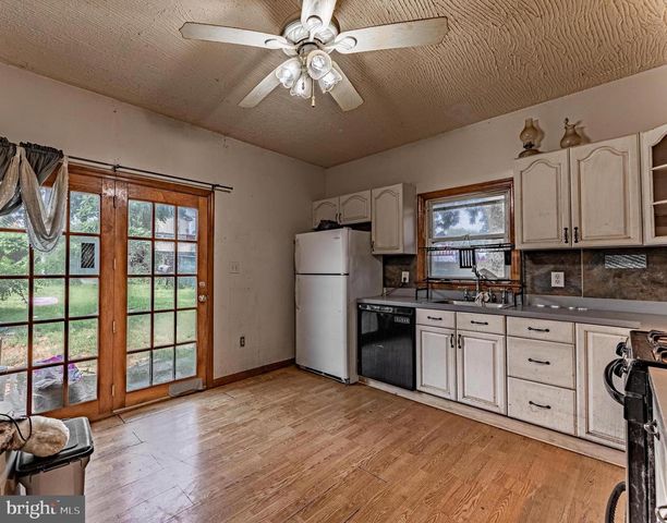 216 RIVERVIEW AVE, Baltimore, MD 21222