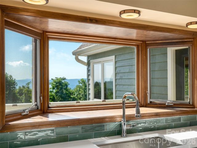 288 Roberts Drive, Laurel Park, NC 28739