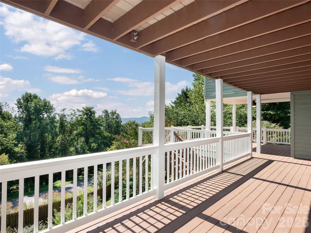 288 Roberts Drive, Laurel Park, NC 28739