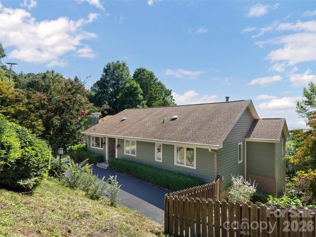 288 Roberts Drive, Laurel Park, NC 28739