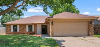 6211 Minuteman Lane, Arlington, TX 76002