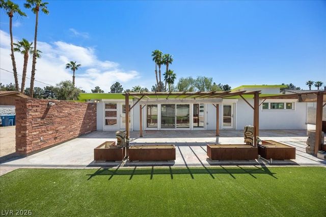 4016 Vegas Drive, Las Vegas, NV 89108