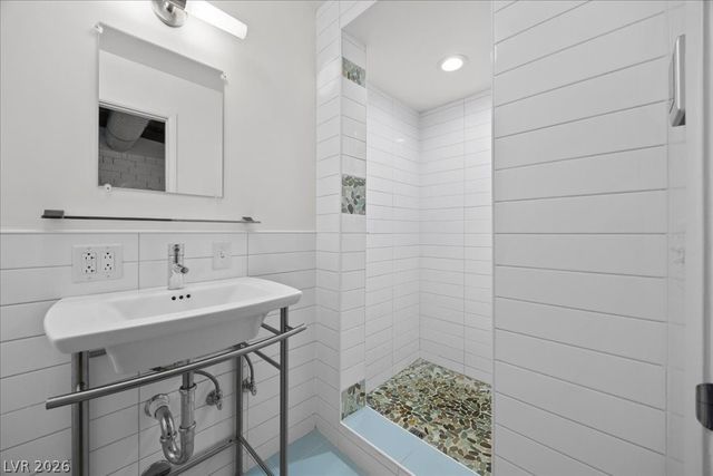 4016 Vegas Drive, Las Vegas, NV 89108