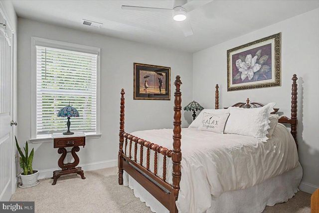 27 BUTTERCUP CIR, Elkton, MD 21921