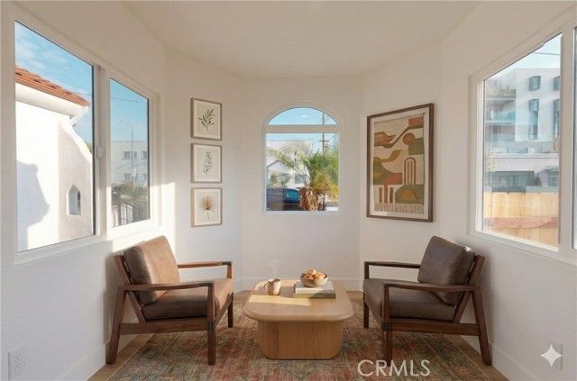 4380 W 28th Street, Los Angeles, CA 90018