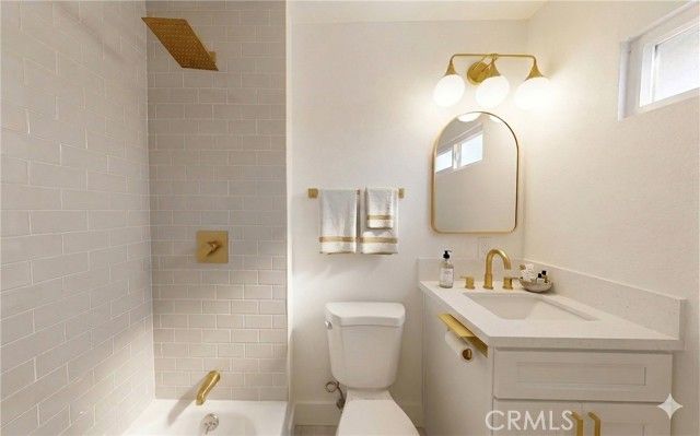 4380 W 28th Street, Los Angeles, CA 90018