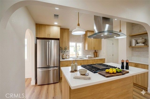 4380 W 28th Street, Los Angeles, CA 90018