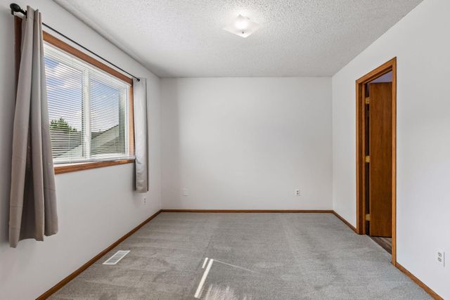 12158 Tulip Street NW, Coon Rapids, MN 55433