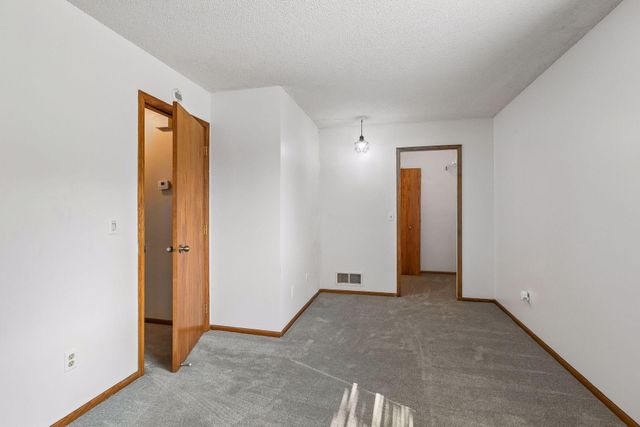 12158 Tulip Street NW, Coon Rapids, MN 55433
