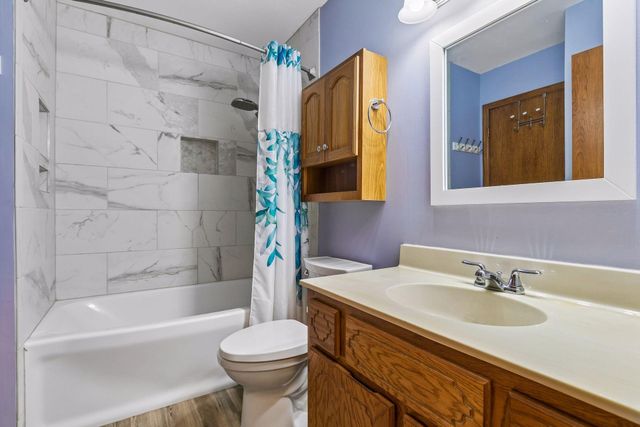 12158 Tulip Street NW, Coon Rapids, MN 55433