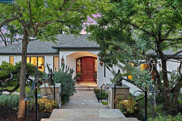 1122 Via Media, Lafayette, CA 94549