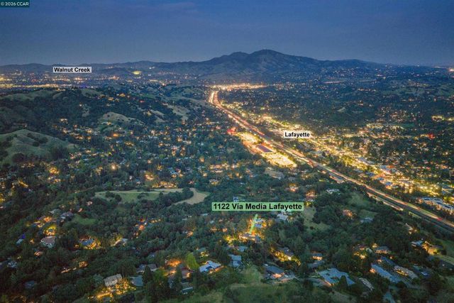 1122 Via Media, Lafayette, CA 94549