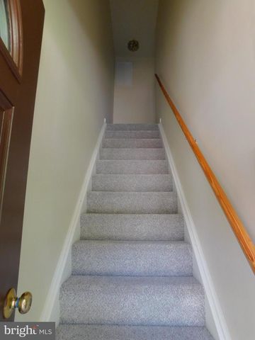 338 FOURTH ST, Fredericksburg, VA 22408