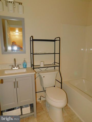 338 FOURTH ST, Fredericksburg, VA 22408