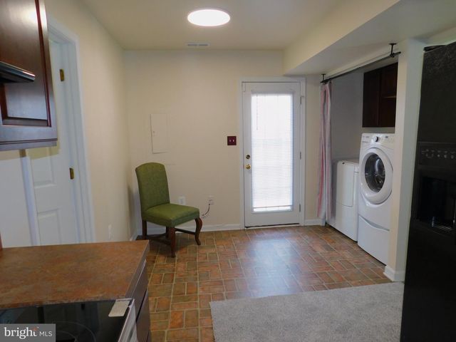 338 FOURTH ST, Fredericksburg, VA 22408