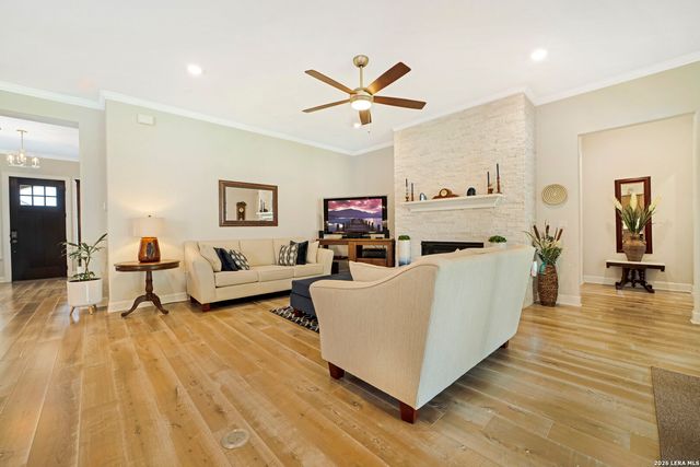 326 Singing Sumac, San Marcos, TX 78666
